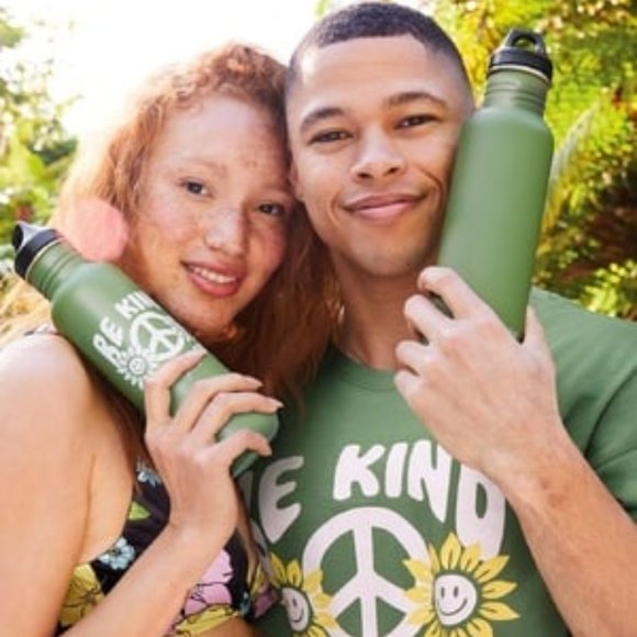 Victoria's Secret PINK | Army Green Water Bottle "Be Kind to the Planet" - Picture 11 of 11
